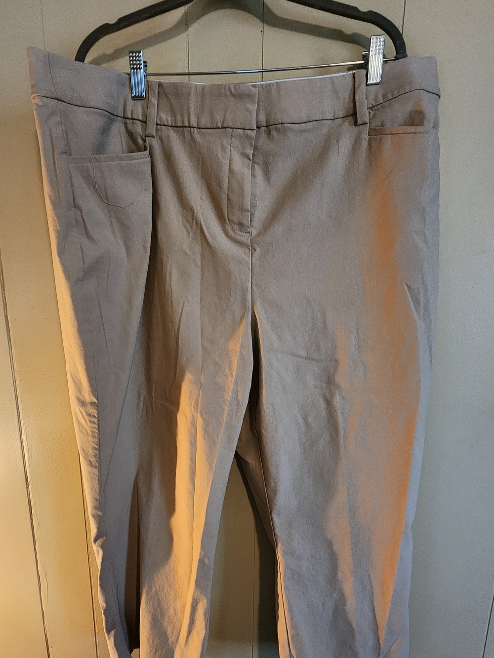 Lane Bryant Size 20 Taupe Beige Capri Pants Cropped Career Trouser